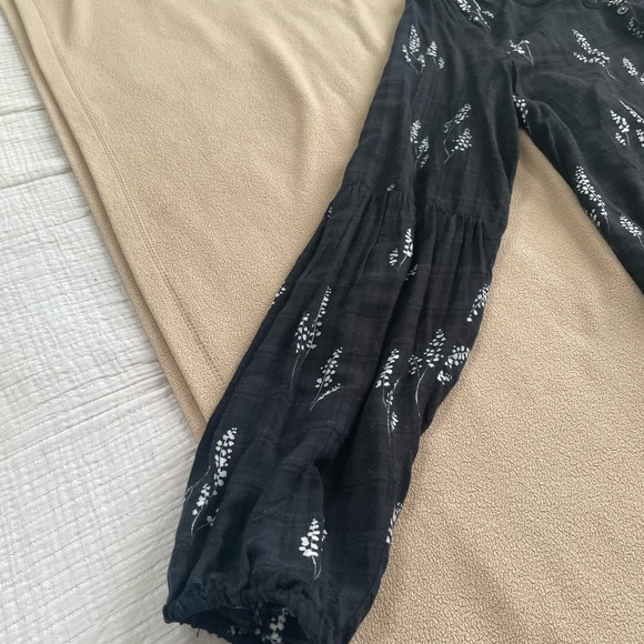 Universal Thread Long Sleeve Blouse Size Small - Picture 3 of 7